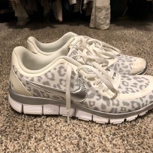 Women’s Nike free 5.0